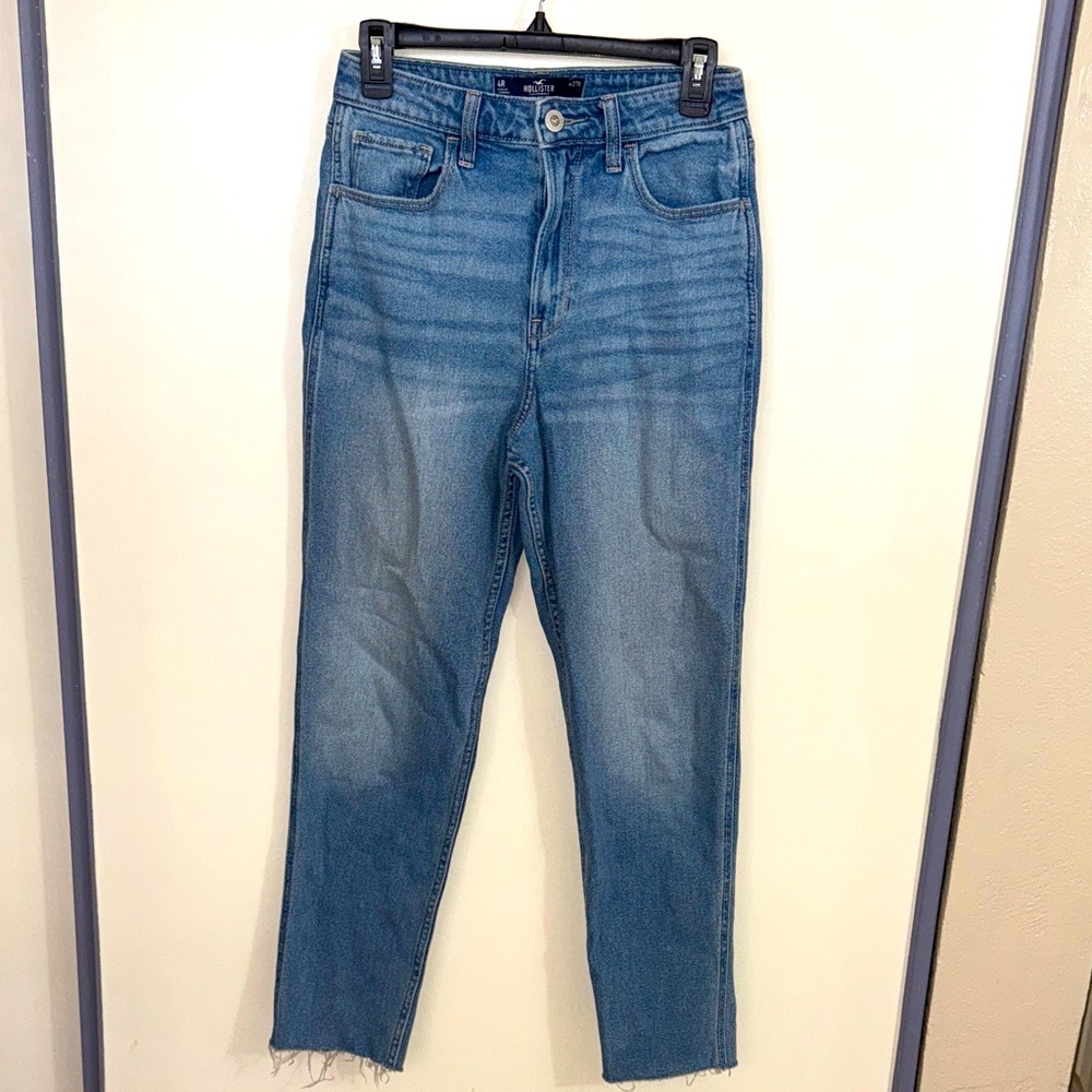 Hollister Ultra High Rise Mom Jean